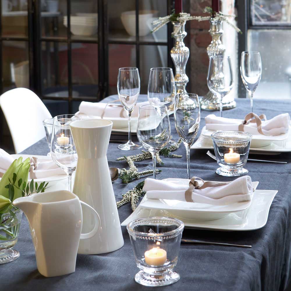 Vit Lilja middagstallrik 4 st