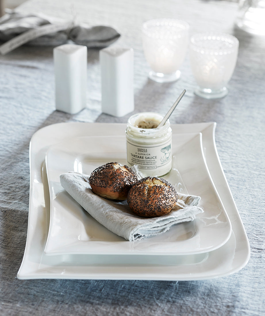 Vit Lilja serveringsfat 2 st