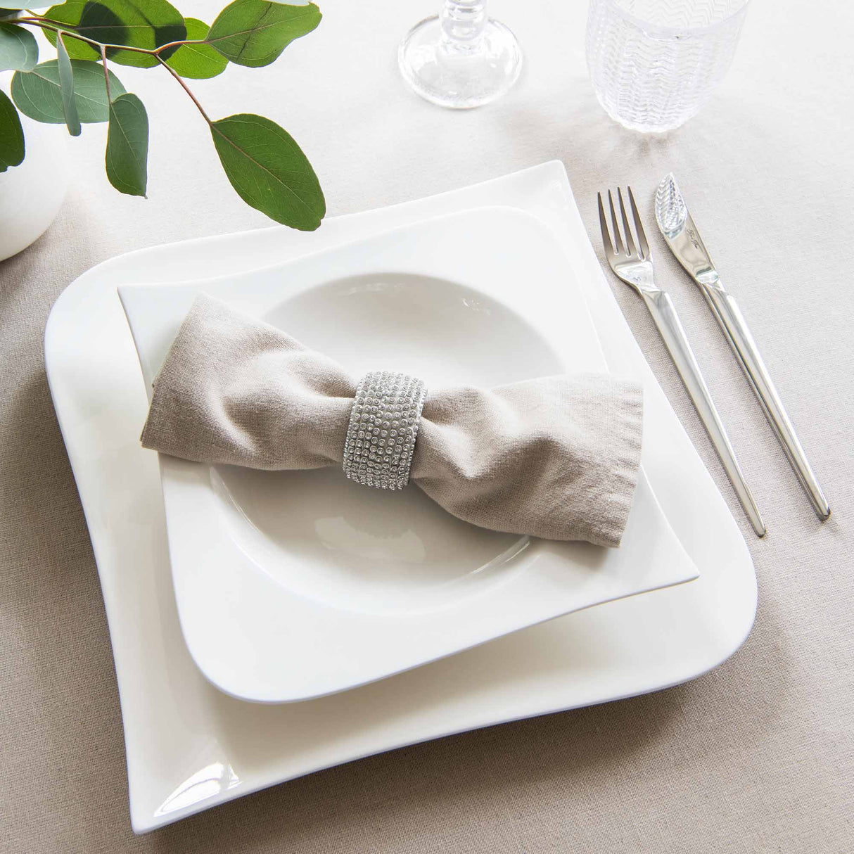 Vit Lilja djup tallrik 4 st