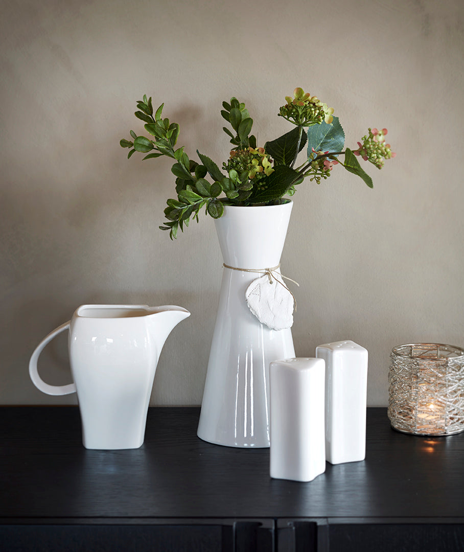 Vit Lilja vatten-/vinkaraff