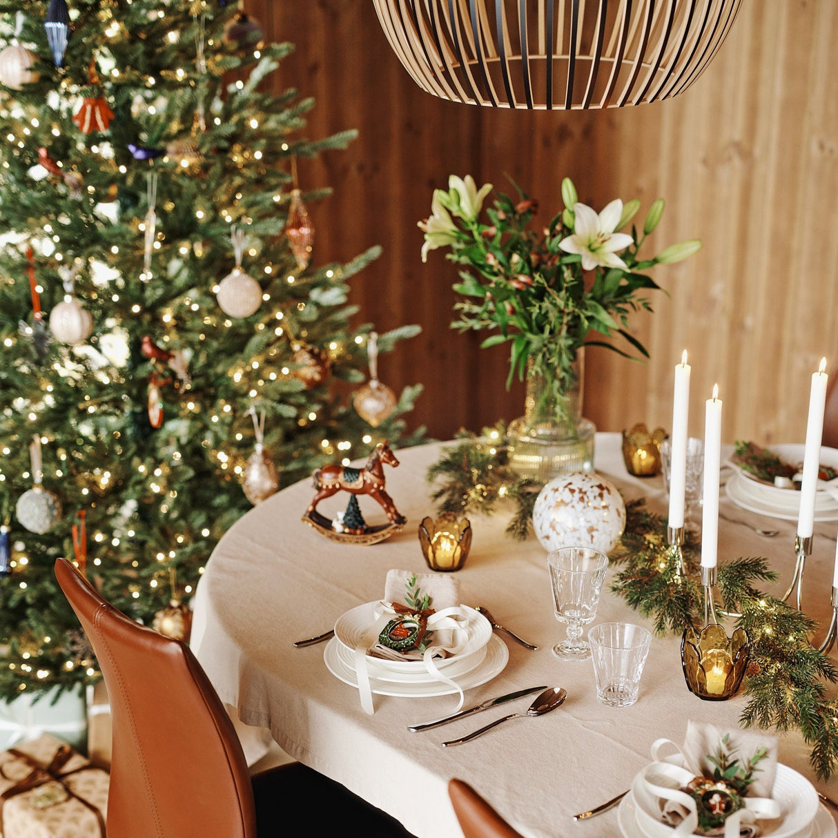 Julgran med LED-ljus  210 cm
