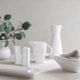 Vit Lilja sås-/gräddkanna